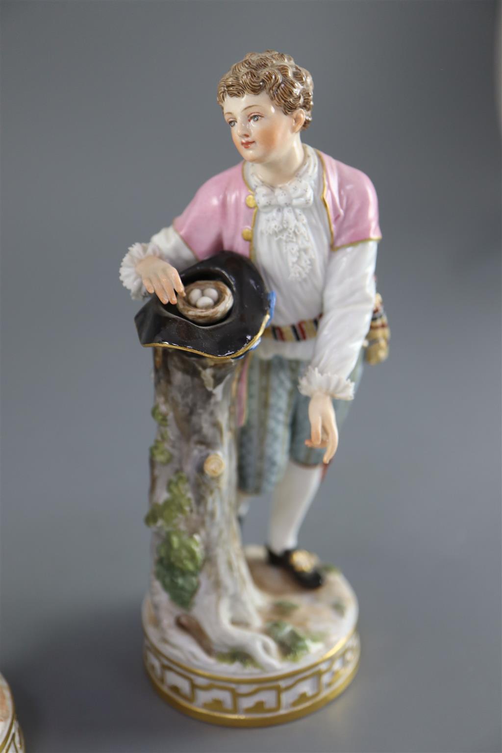 A pair of Meissen figures of a shepherd and shepherdess, 19th century, 18cm high